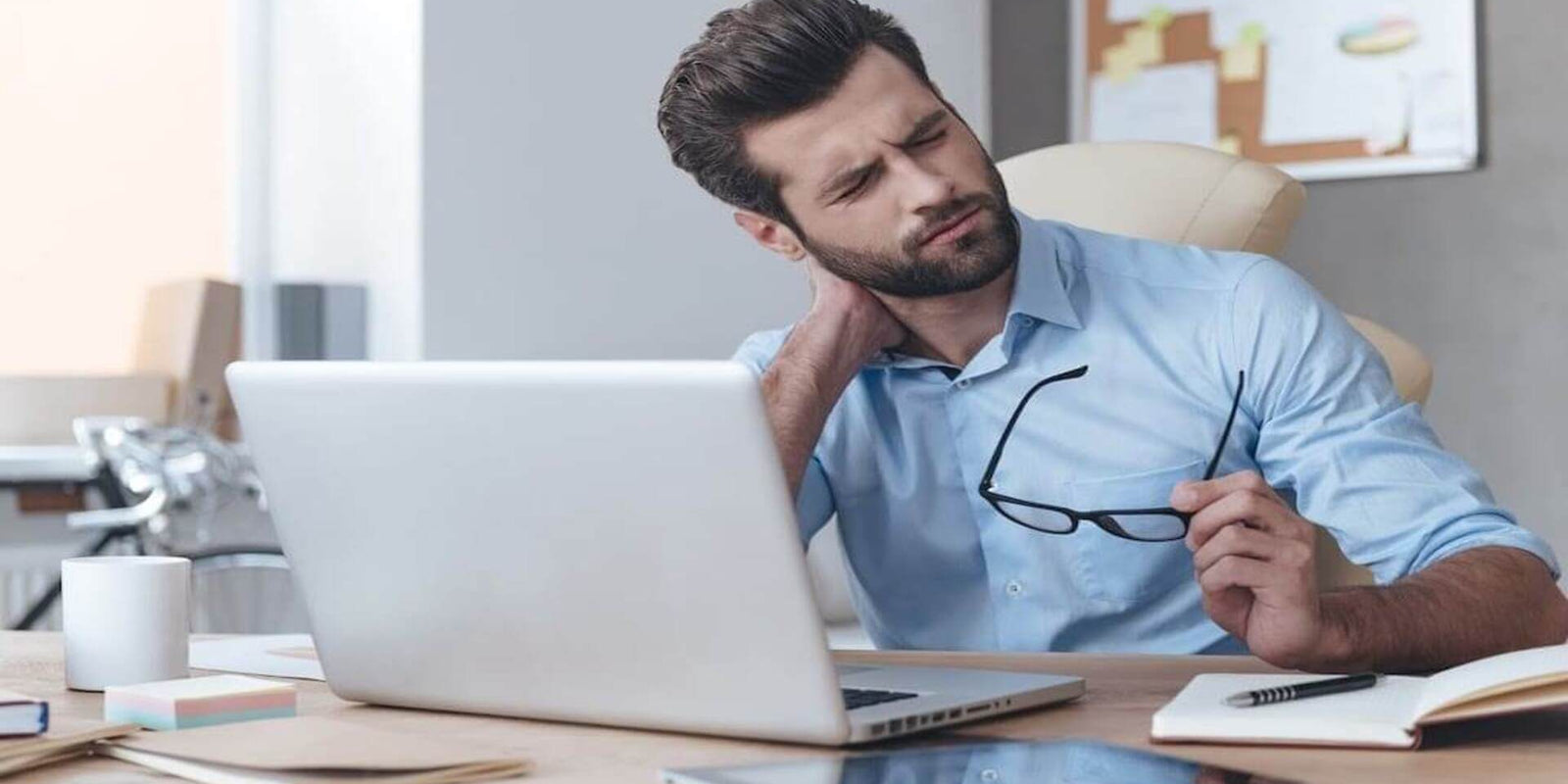 How Does Wood Monitor Stand Prevent Text Neck