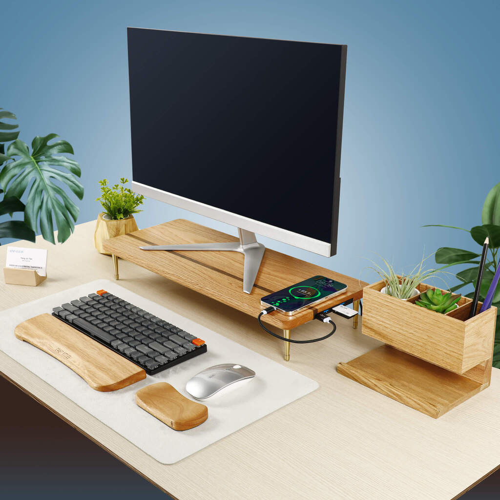 Red Oak Splicing Wood Monitor Stand With USB Ports
