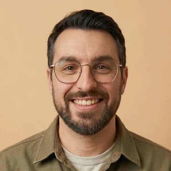 Luc L.
