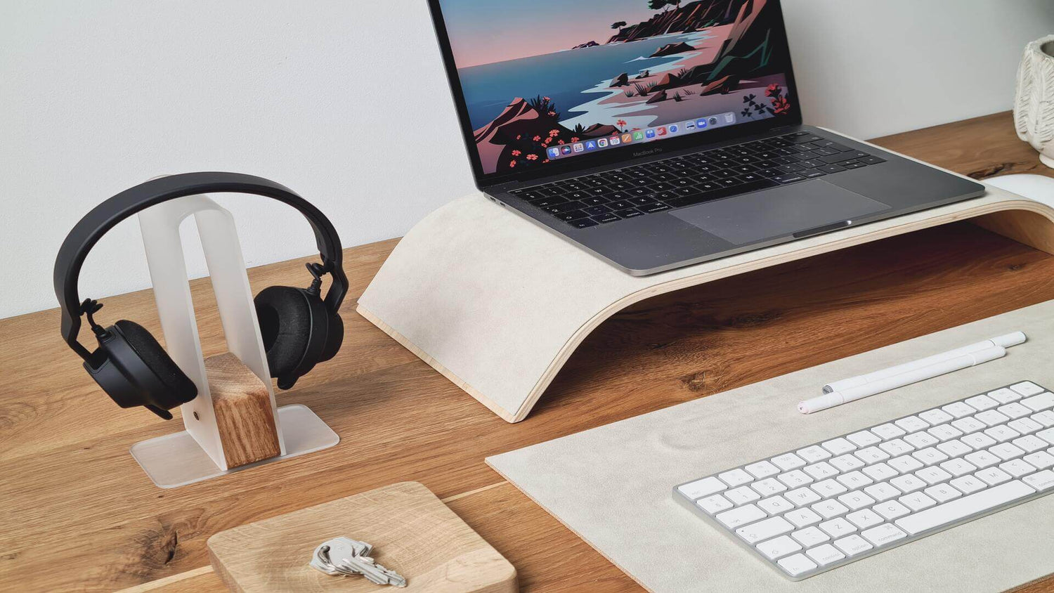 Why You Need to Use Monitor Stands