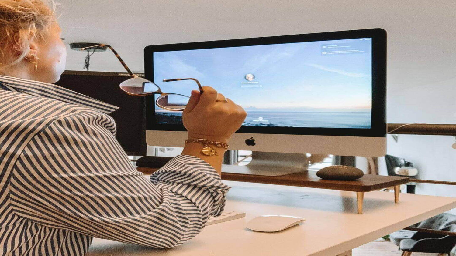 Computer Wooden Monitor Stands: Why Your Home or Business Needs it
