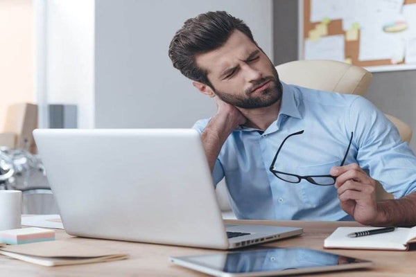 How Does Wood Monitor Stand Prevent Text Neck