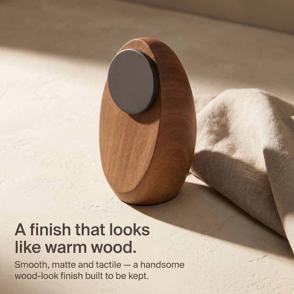 Egg Wireless Charger — Minimalist Desk Charger