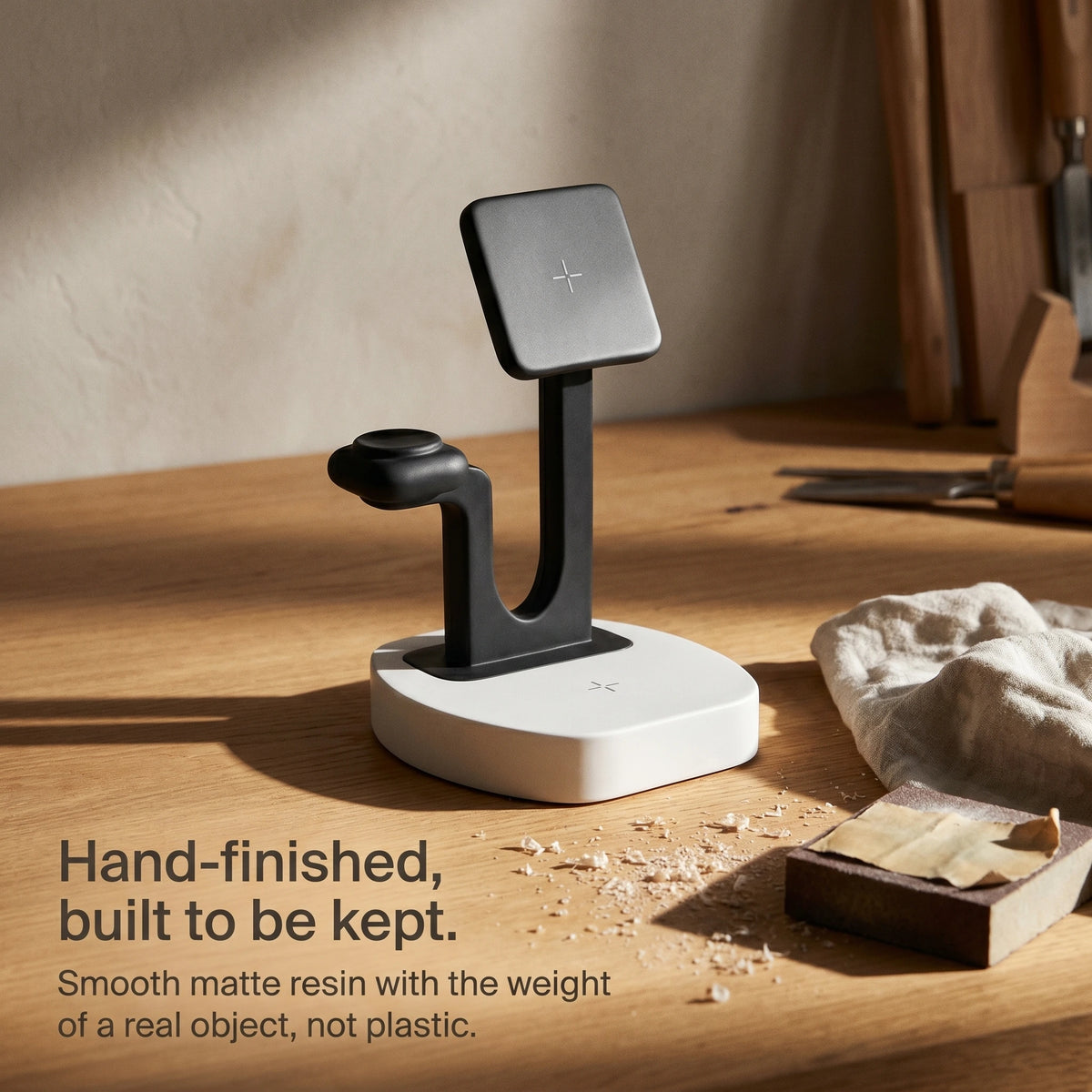 The Square — Wood-Look Wireless Charger Stand 30W