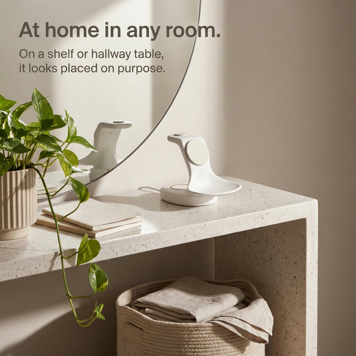 Pelican Wood-Look Wireless Charger Stand