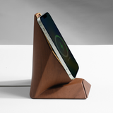 Hexagon MagSafe Charger Stand — 15W Wireless