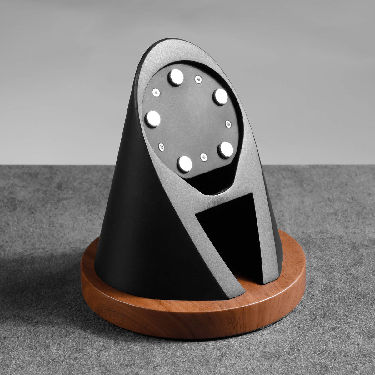 Lighthouse MagSafe Stand — Wood-Look iPhone Charger