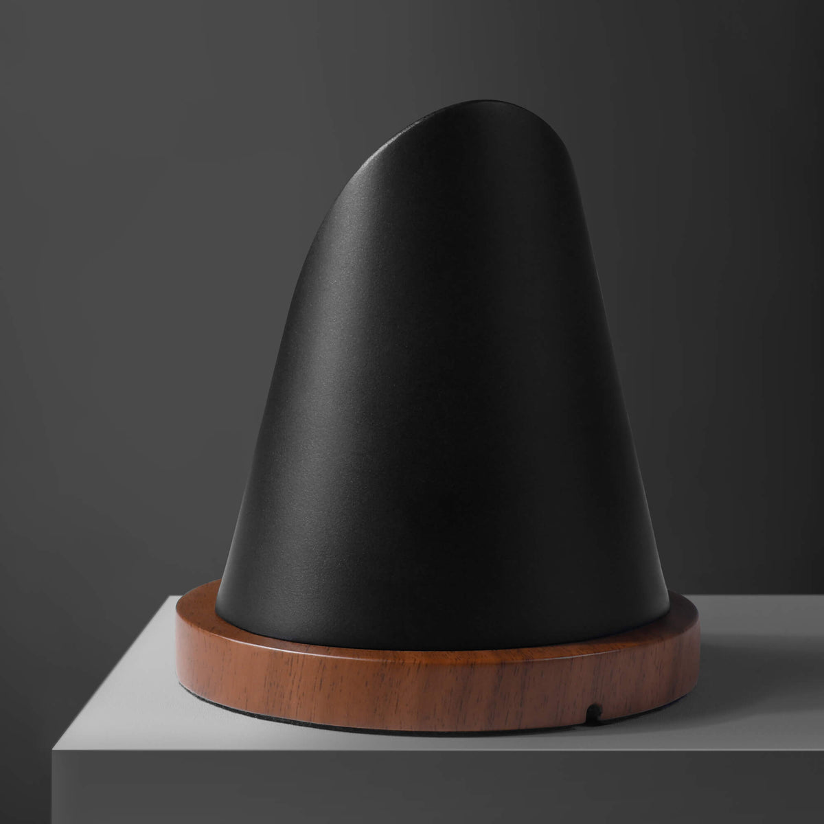 Lighthouse MagSafe Stand — Wood-Look iPhone Charger
