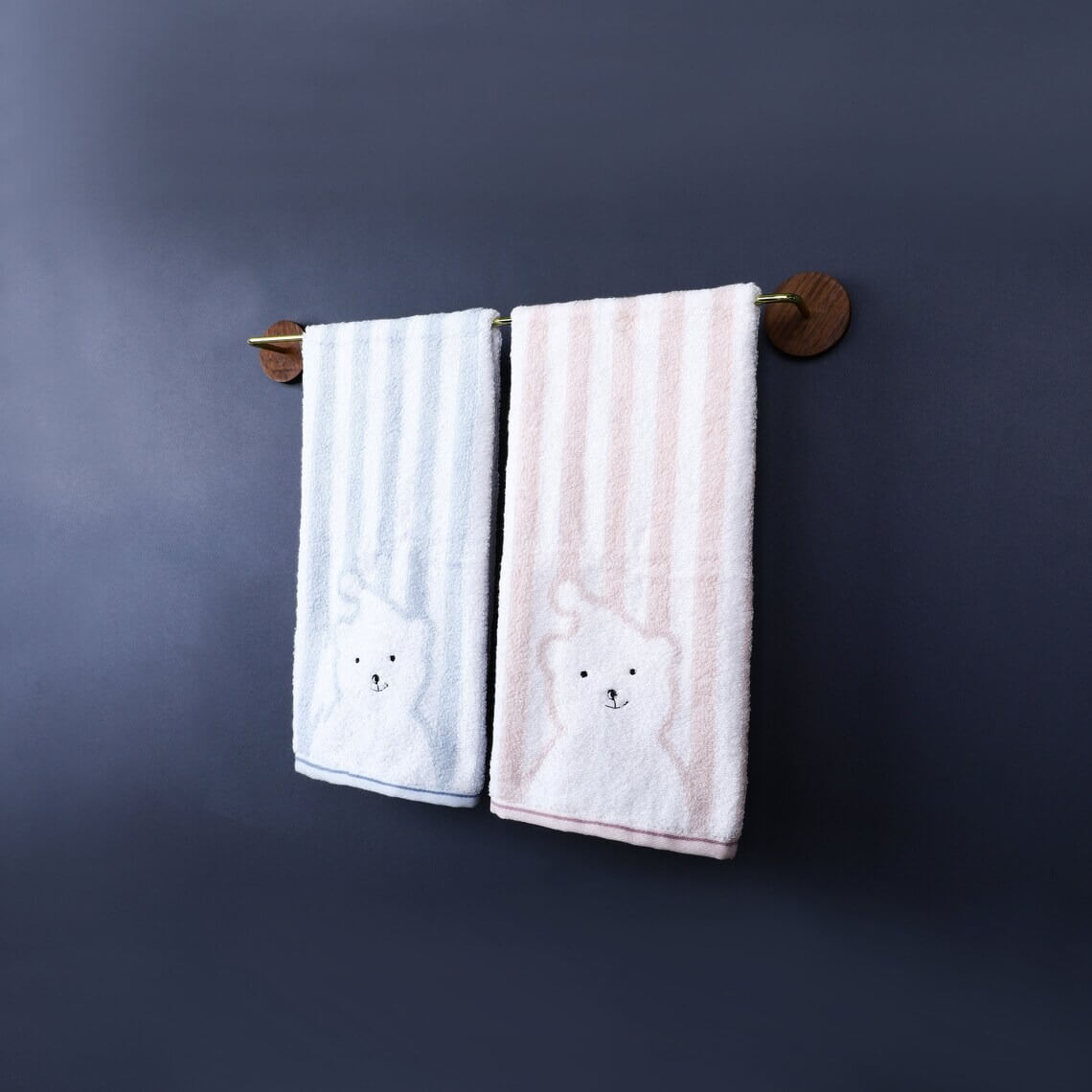 Wood & Brass Towel Rack Wall Mounted Set — Bathroom & Kitchen