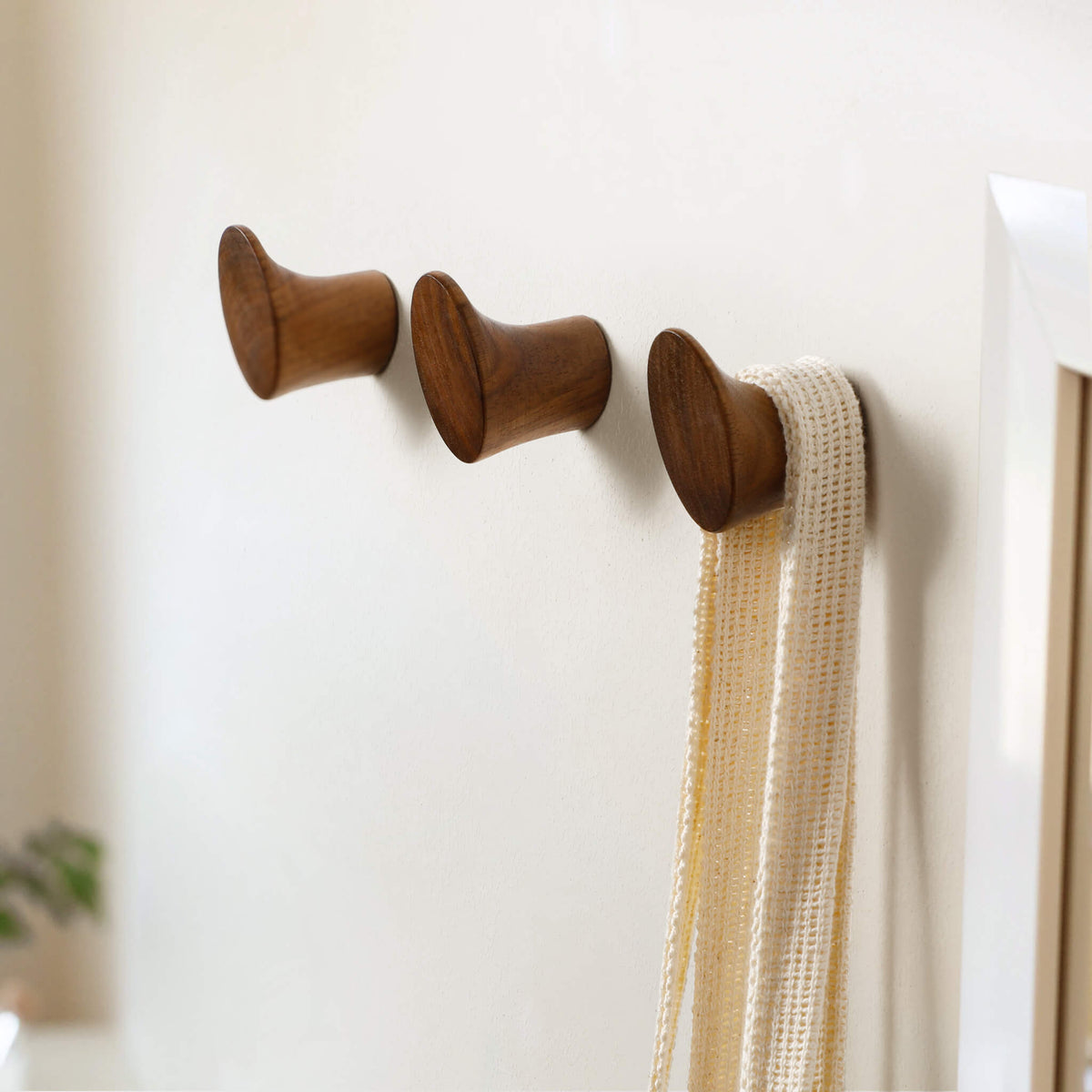 Beech Wood Boot-Profile Wall Hook — Natural Rustic Wood